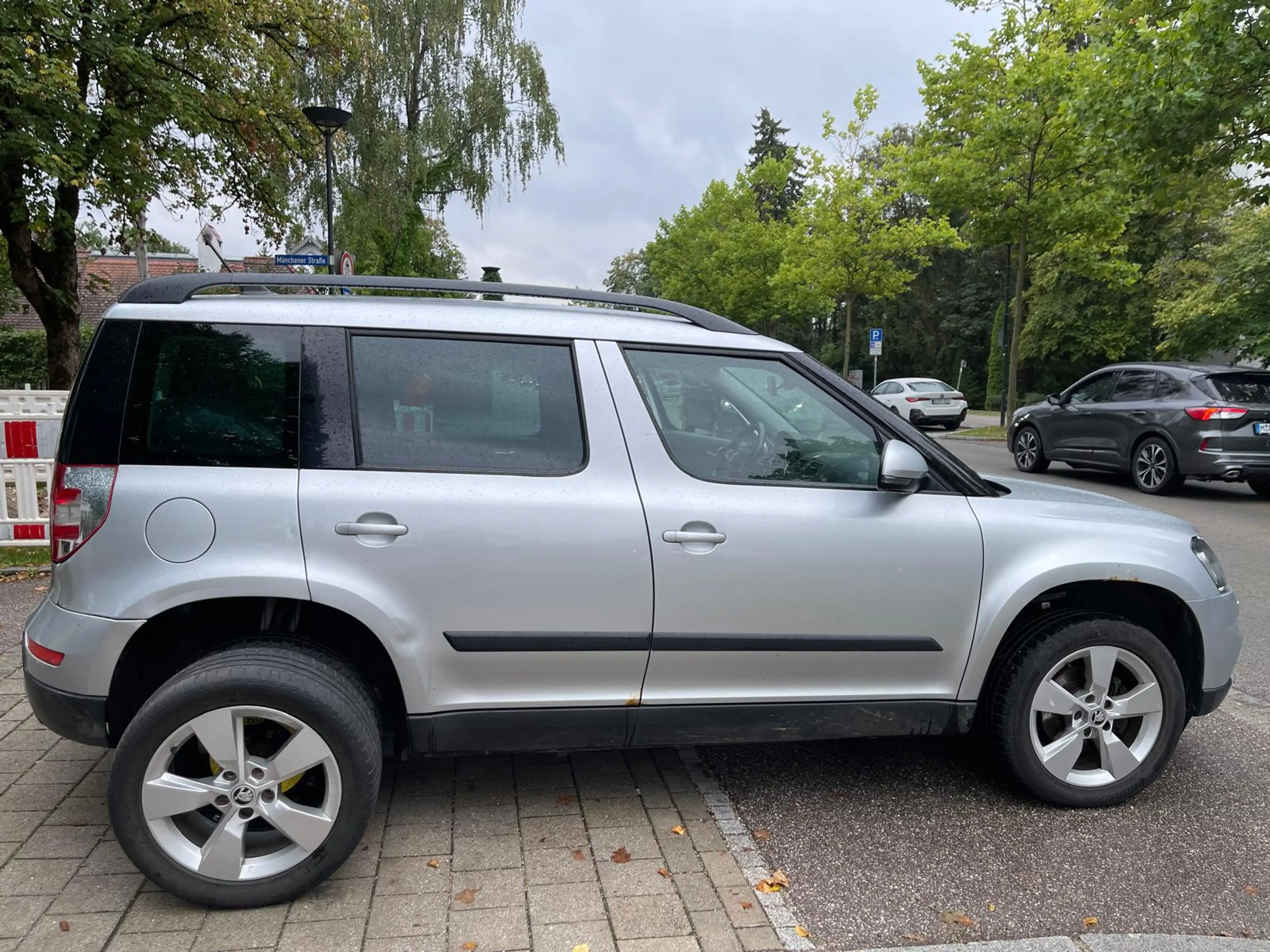 Skoda Yeti Style Outdoor 4x4 *TÜV 09/2027* — photo 7