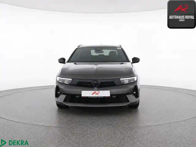 Opel Astra view 8