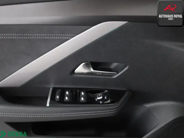 Opel Astra view 14