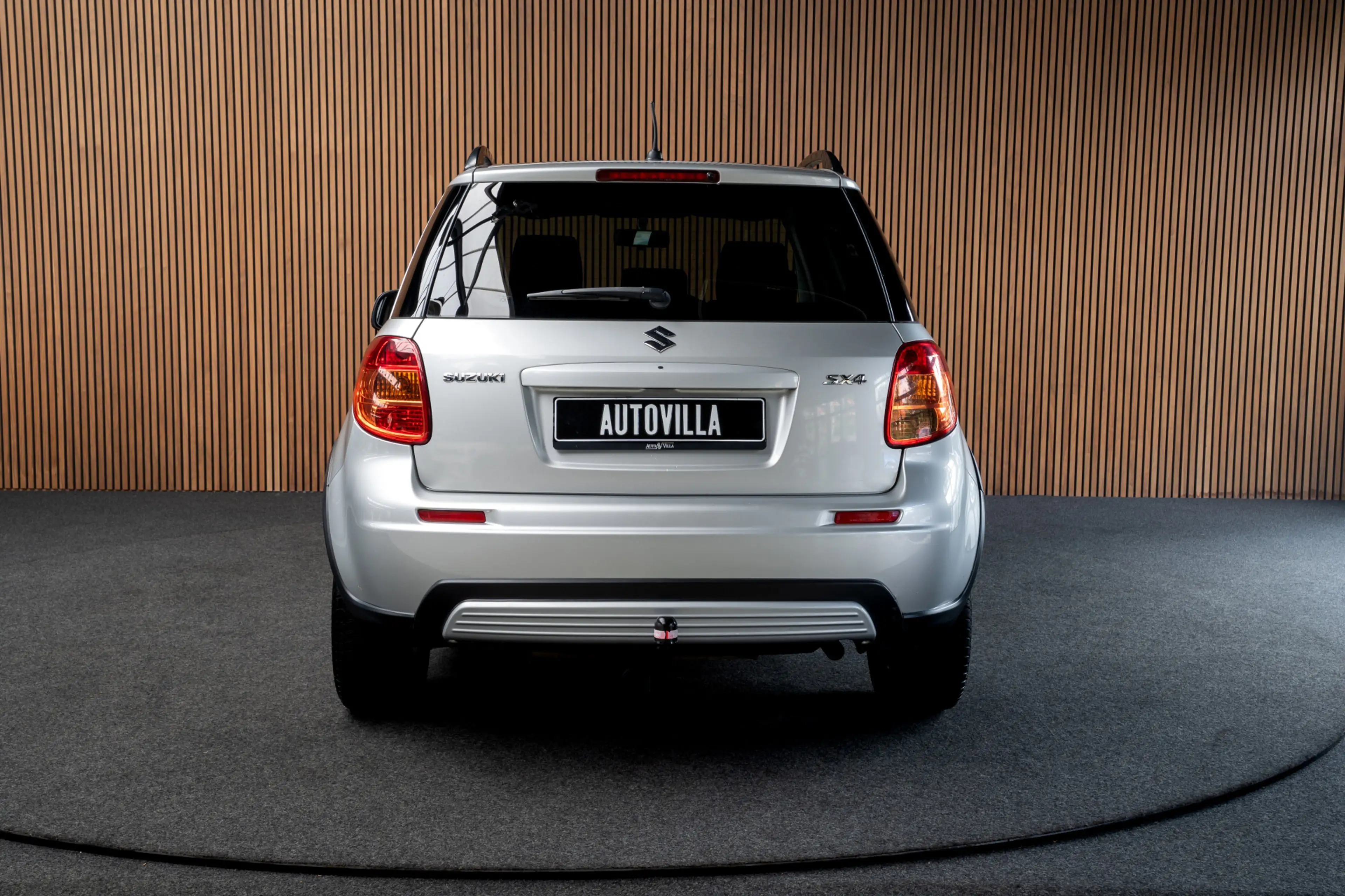 Suzuki SX4 1.6 Comfort — photo 4