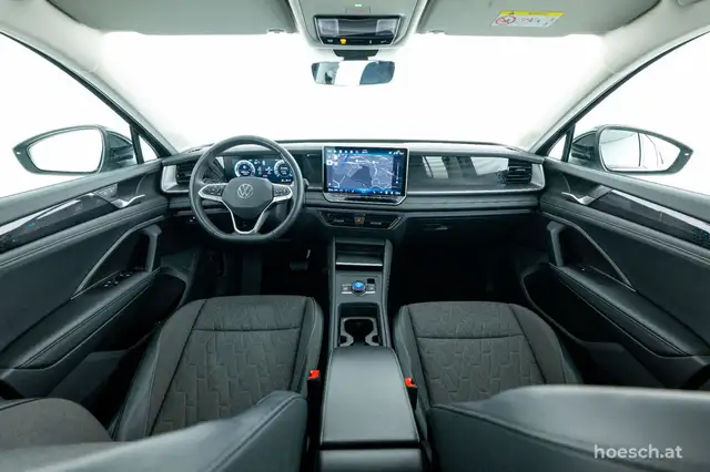 Volkswagen Tayron view 5