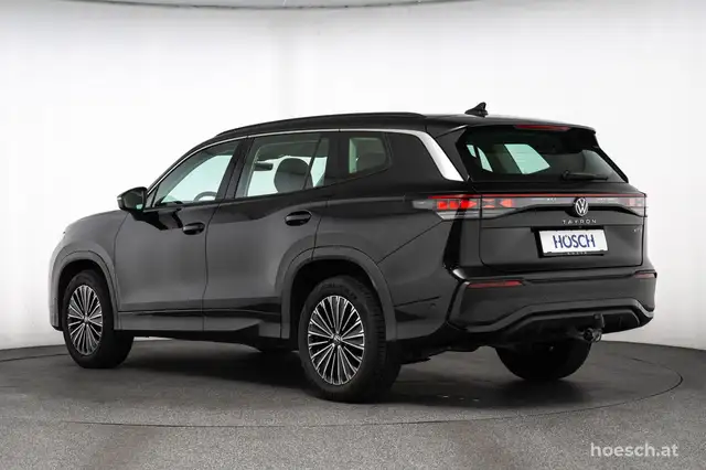Volkswagen Tayron view 4