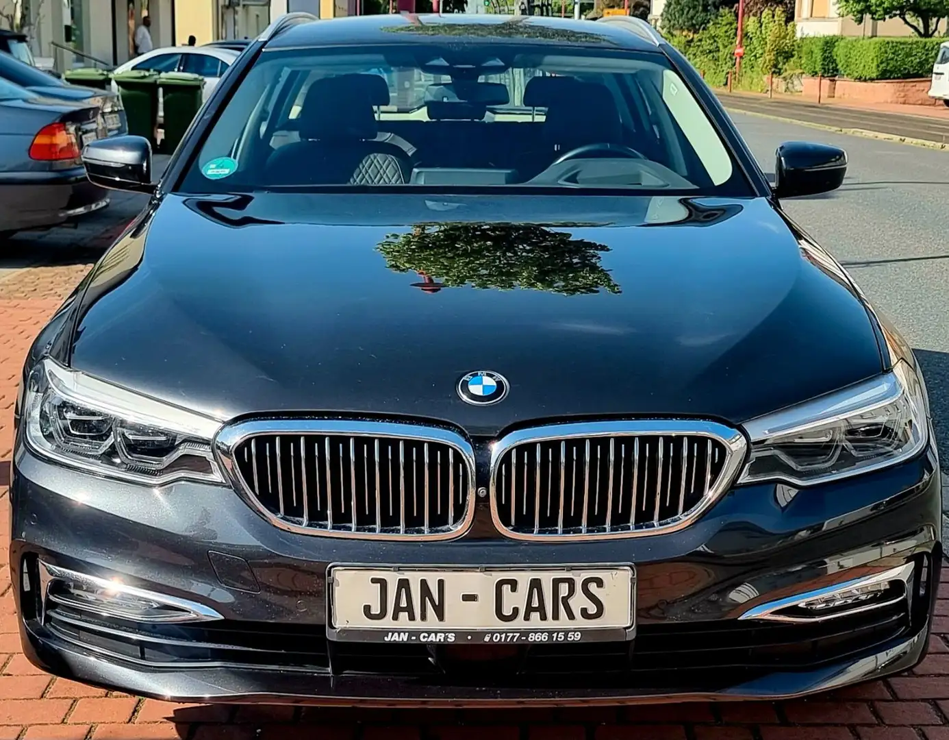 BMW 540 i xDri Luxury Unfallfr Massage Softclose 360° Gris - 1