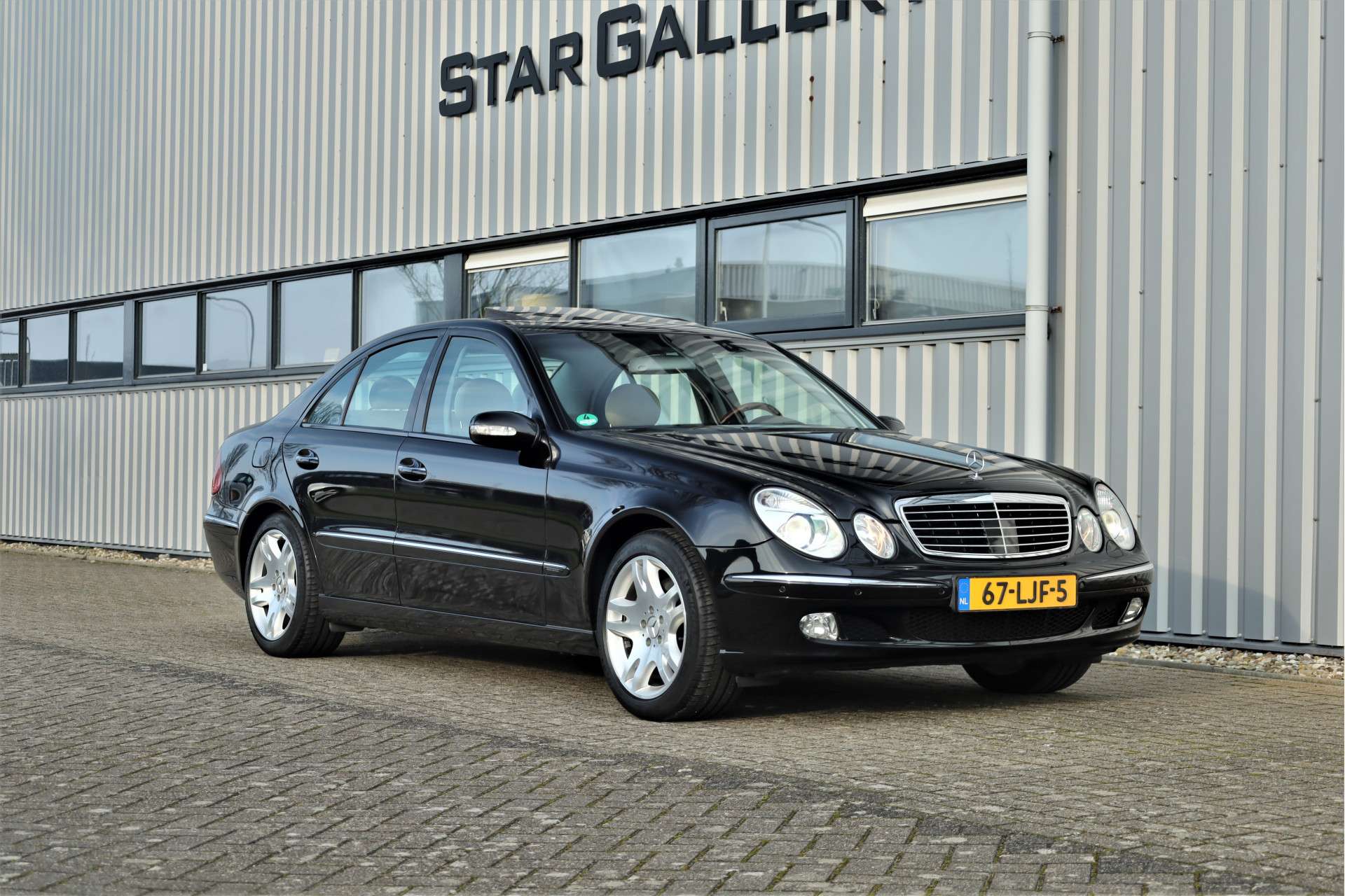 Mercedes-Benz E 500