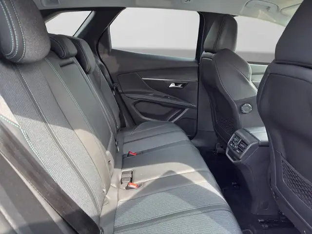Peugeot 3008 view 15