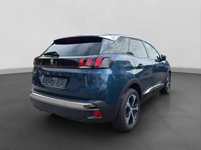 Peugeot 3008 view 5