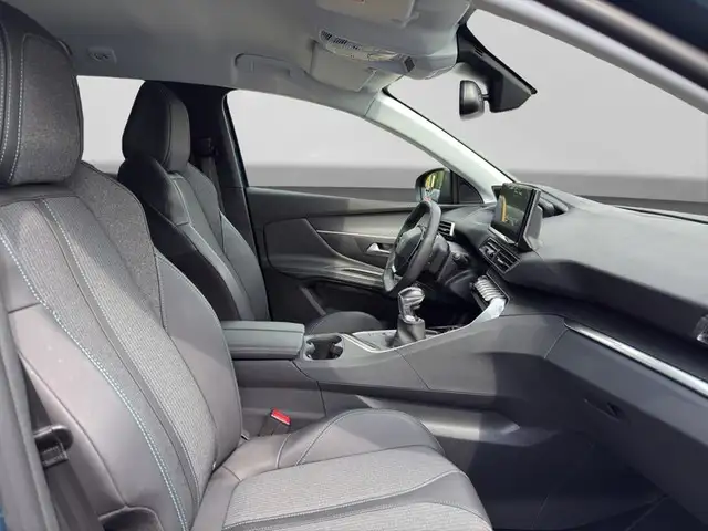 Peugeot 3008 view 9