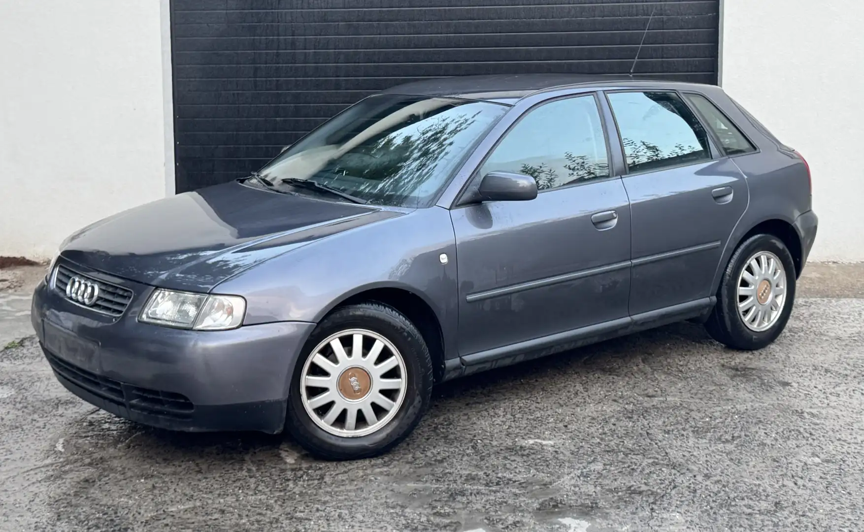 Audi A3 deja pret a etre immatricule! AIRCO ! Boite auto - 1