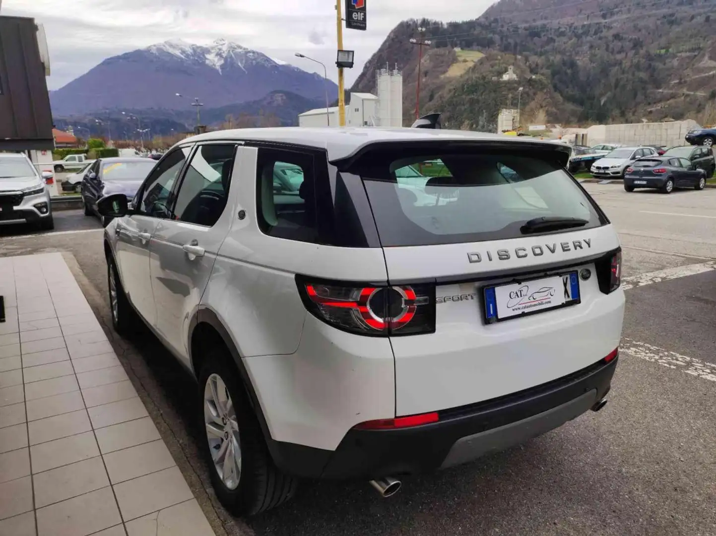 Land Rover Discovery Sport 2.0 TD4 4wd SE AUTO White - 2