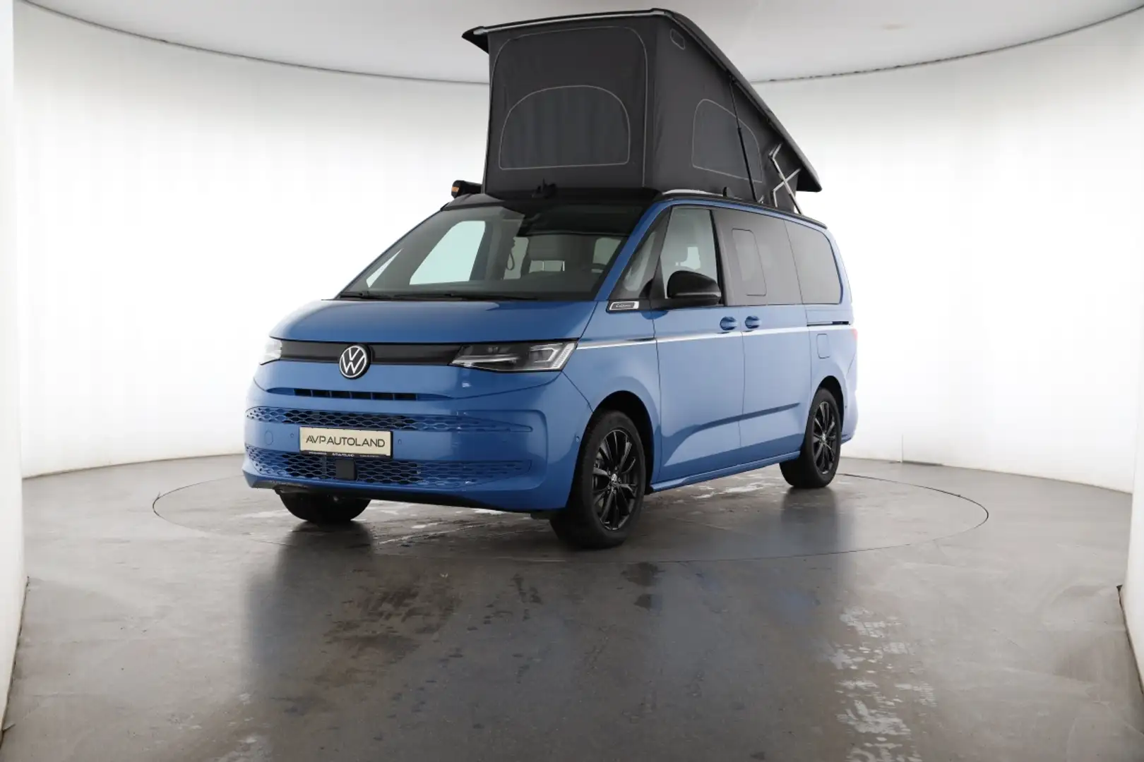 Volkswagen T7 California 1.5 TSI eHybrid DSG 4MOTION BEACH Чёрный - 2