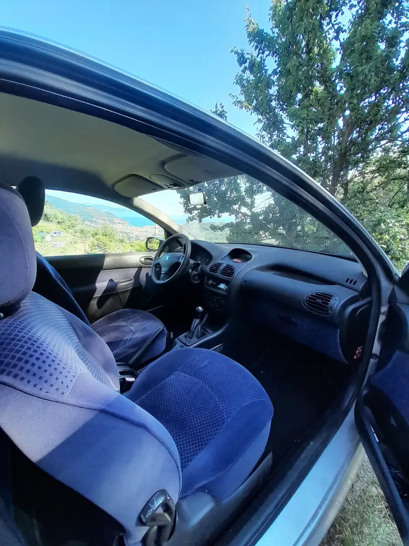 Peugeot 206 206 3p 1.1 XT c/abs - 2