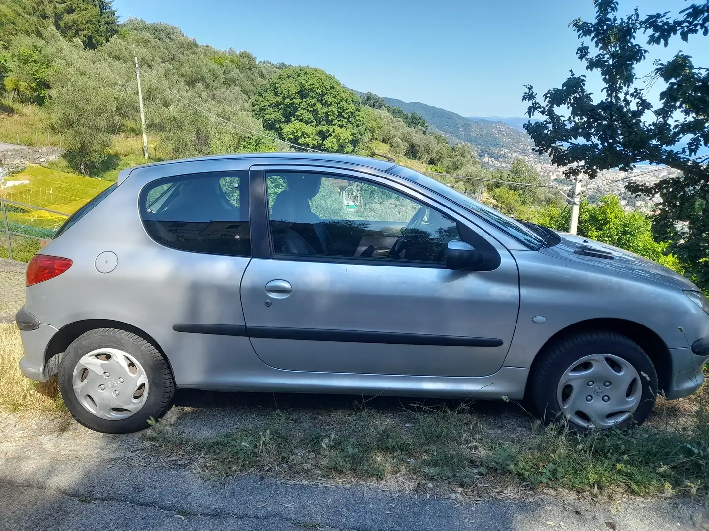 Peugeot 206 206 3p 1.1 XT c/abs - 1