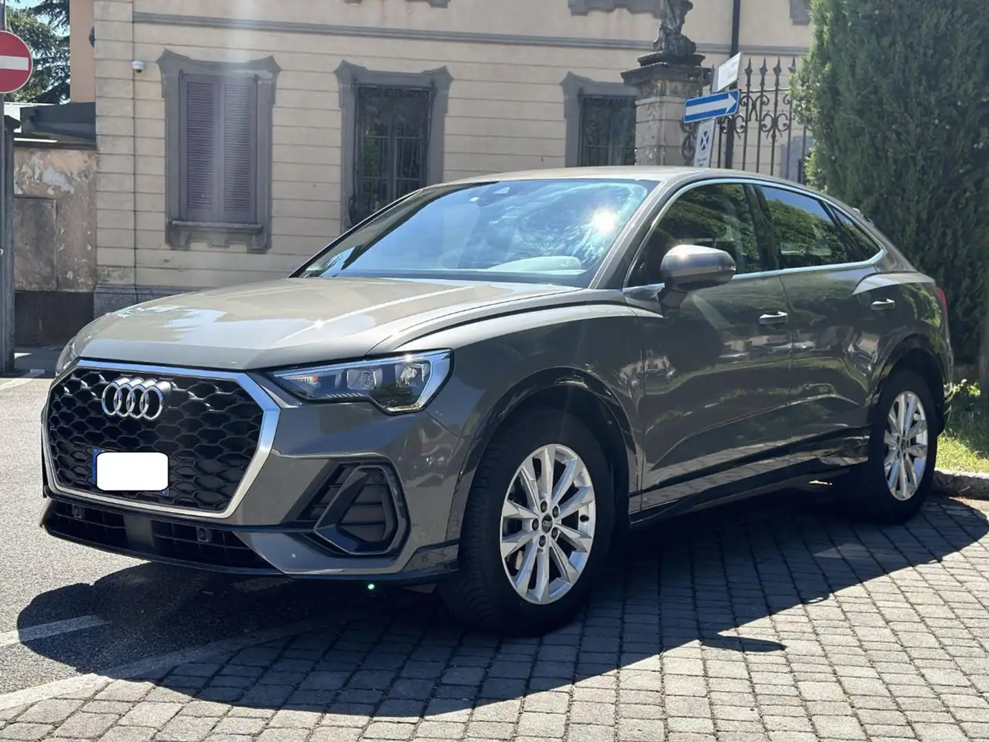 Audi Q3 SPB 35 TFSI S tronic Business Plus Verde - 1