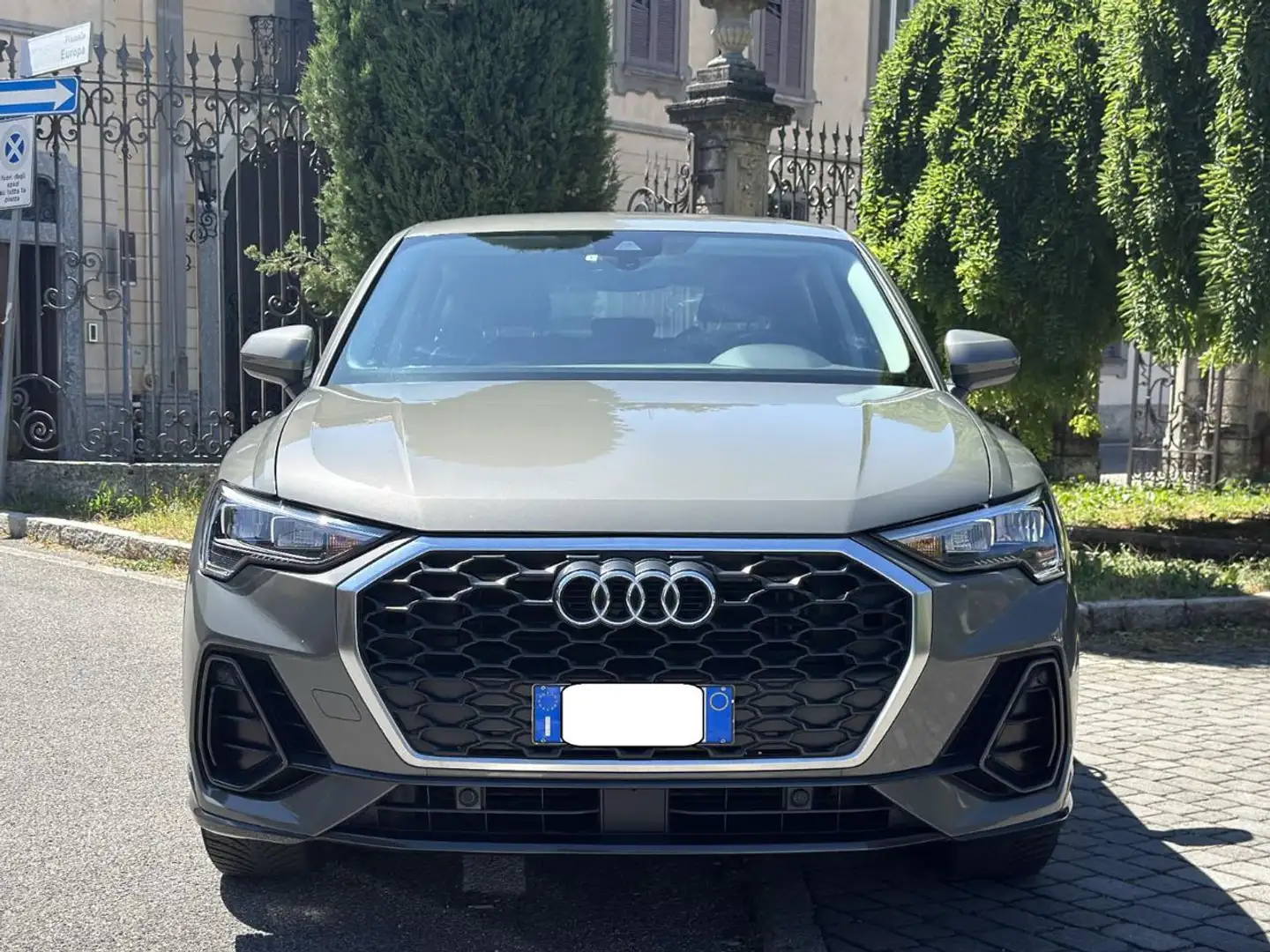 Audi Q3 SPB 35 TFSI S tronic Business Plus Verde - 2