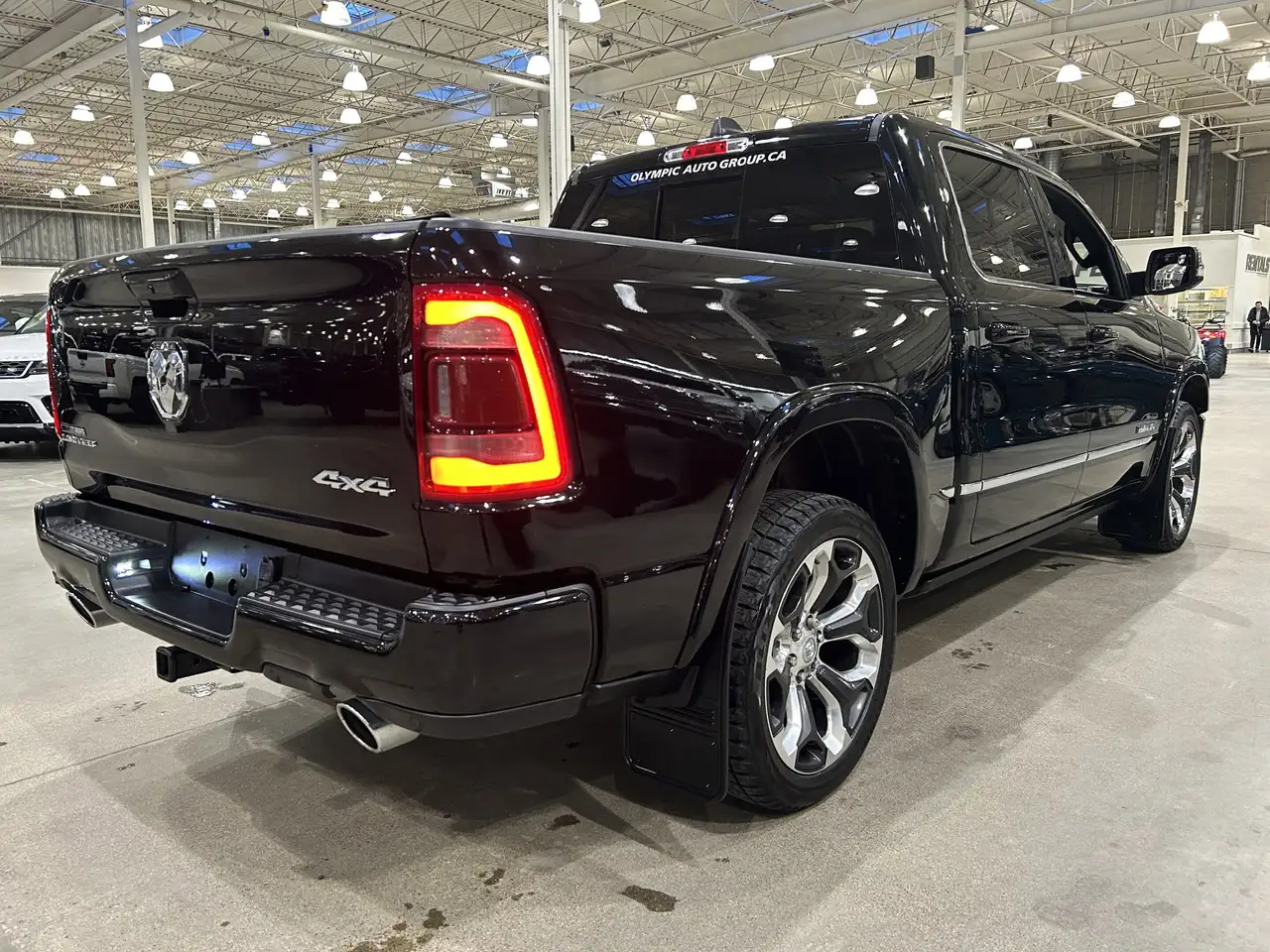 RAM 1500 снимка RAM 1500