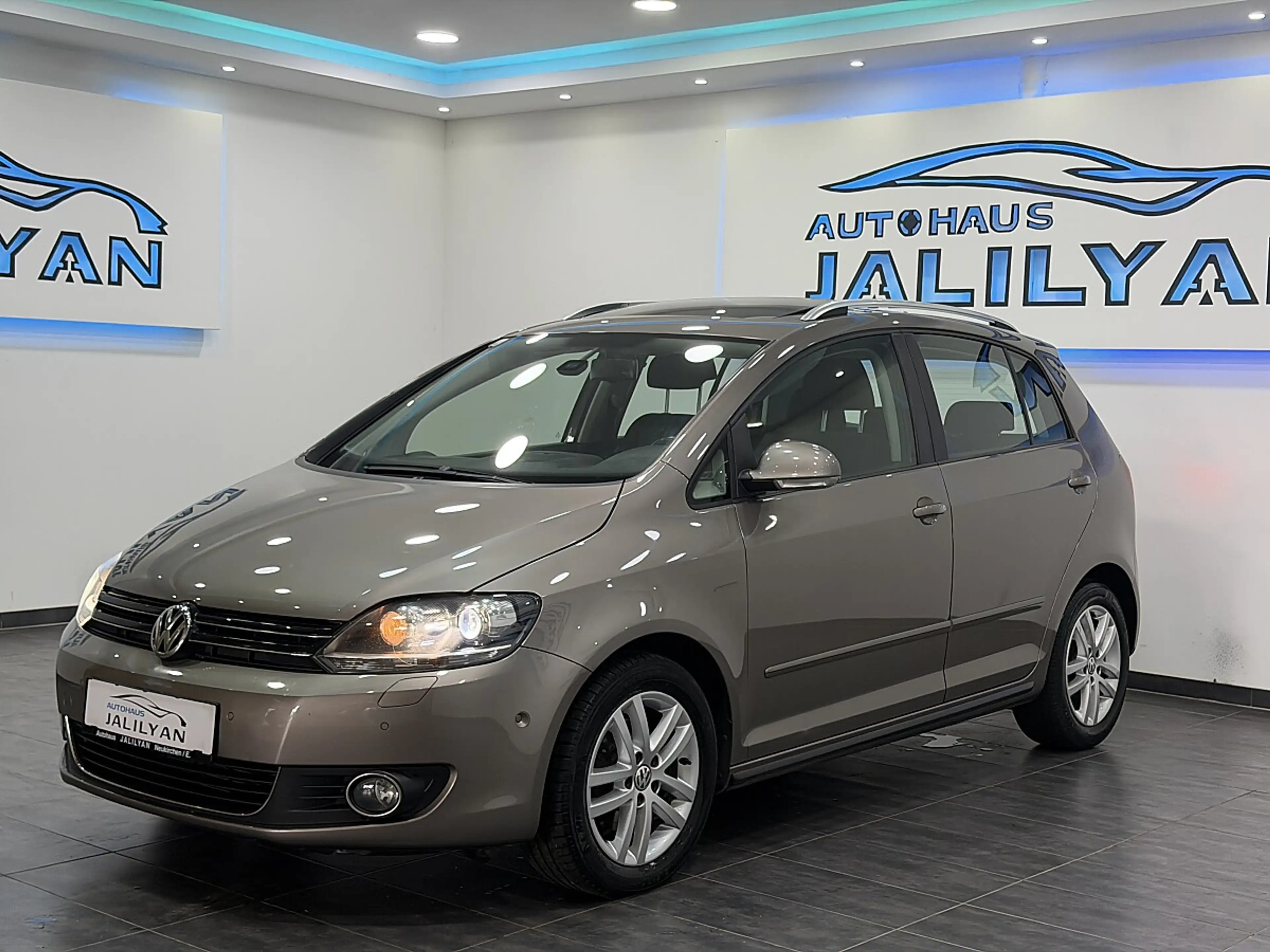 Volkswagen Golf Plus Sky BMT 1,6 TDI DPF DSG — photo 2