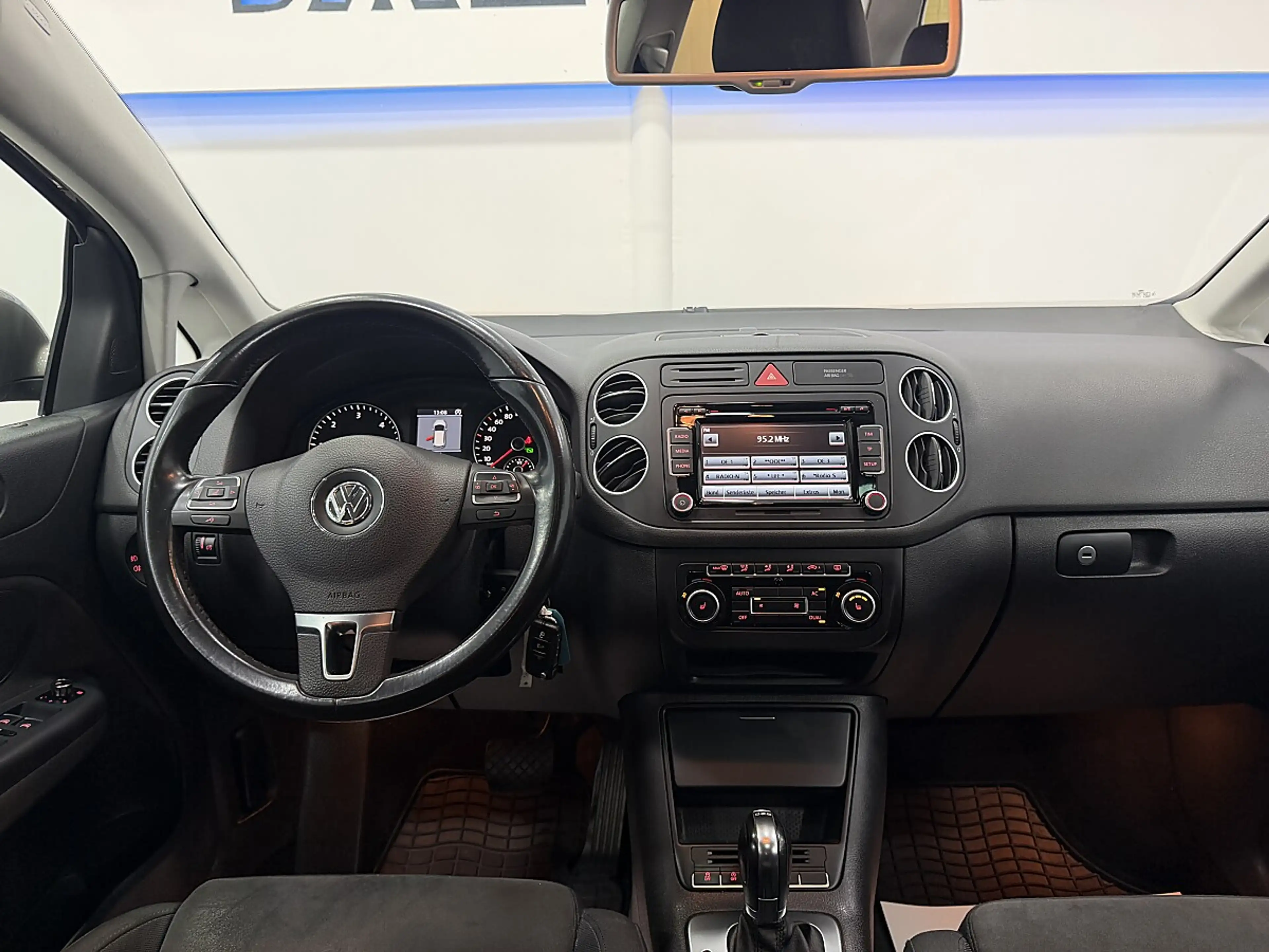 Volkswagen Golf Plus Sky BMT 1,6 TDI DPF DSG — photo 14
