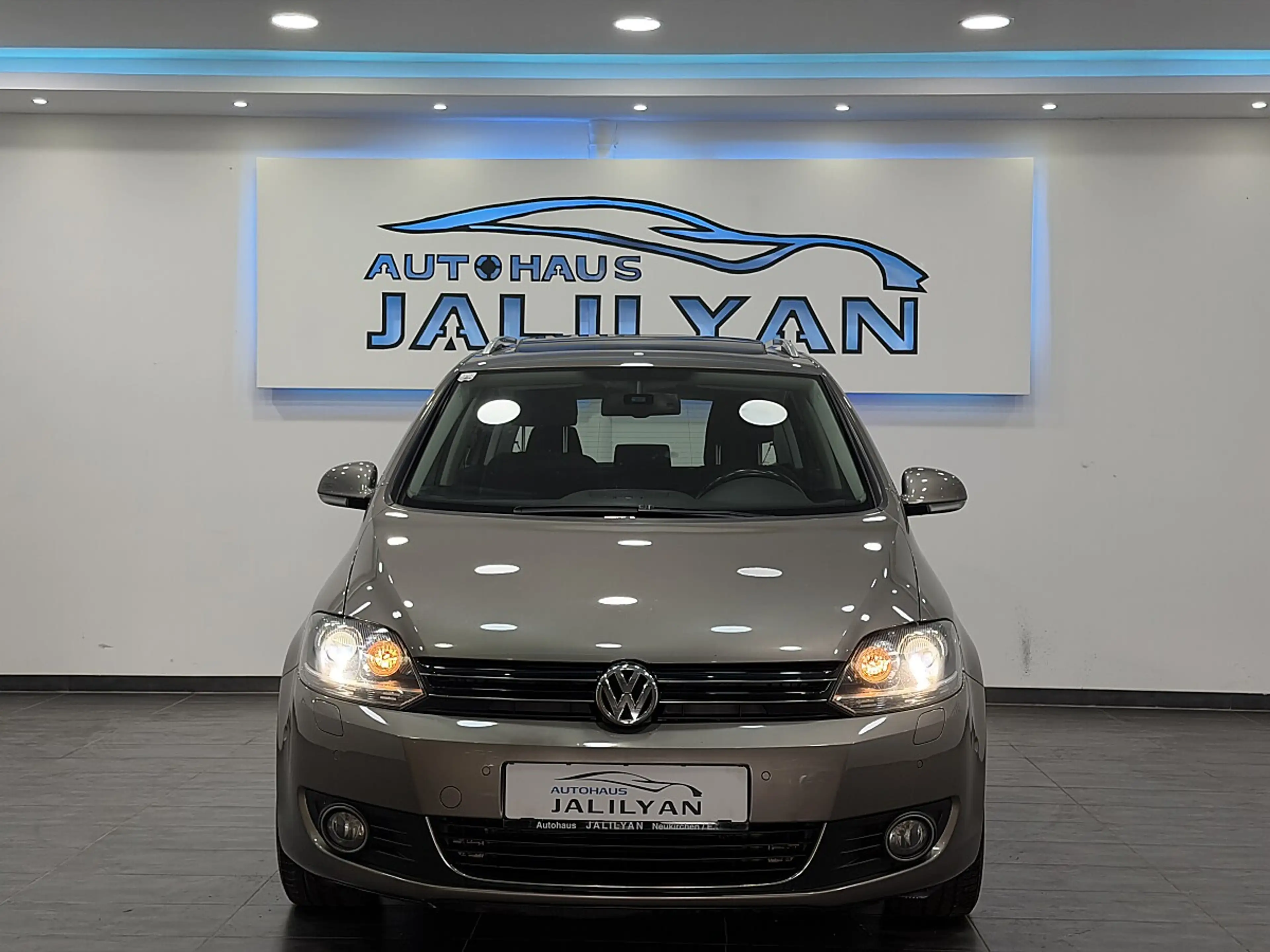 Volkswagen Golf Plus Sky BMT 1,6 TDI DPF DSG — photo 4