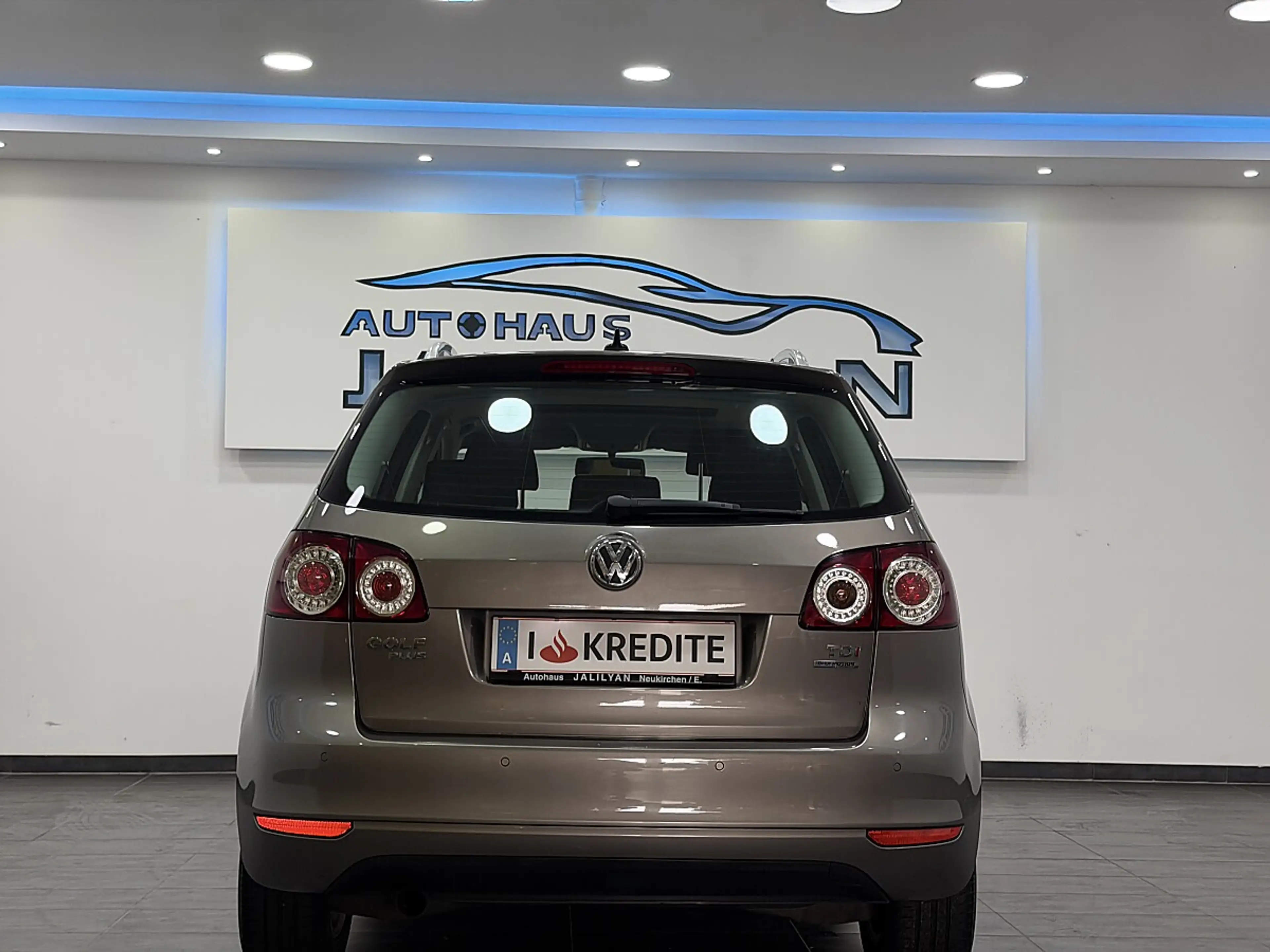 Volkswagen Golf Plus Sky BMT 1,6 TDI DPF DSG — photo 9
