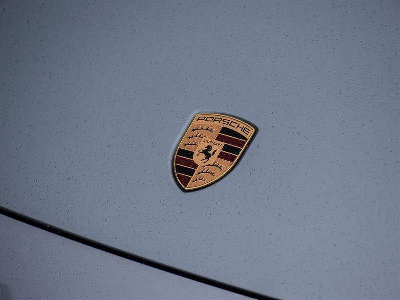 2025 Porsche Macan Electric 4S alt 5