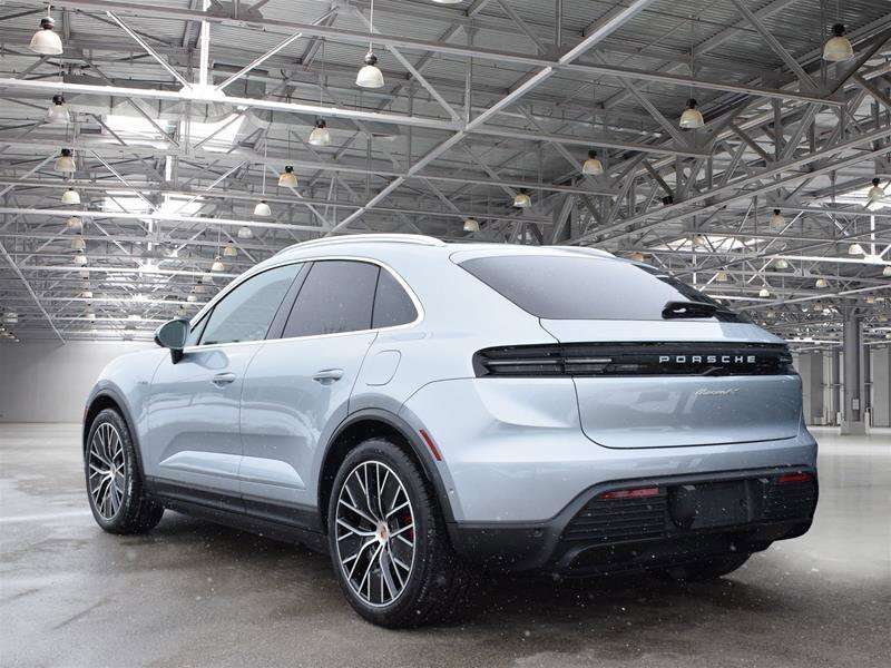 2025 Porsche Macan Electric 4S thumb 8