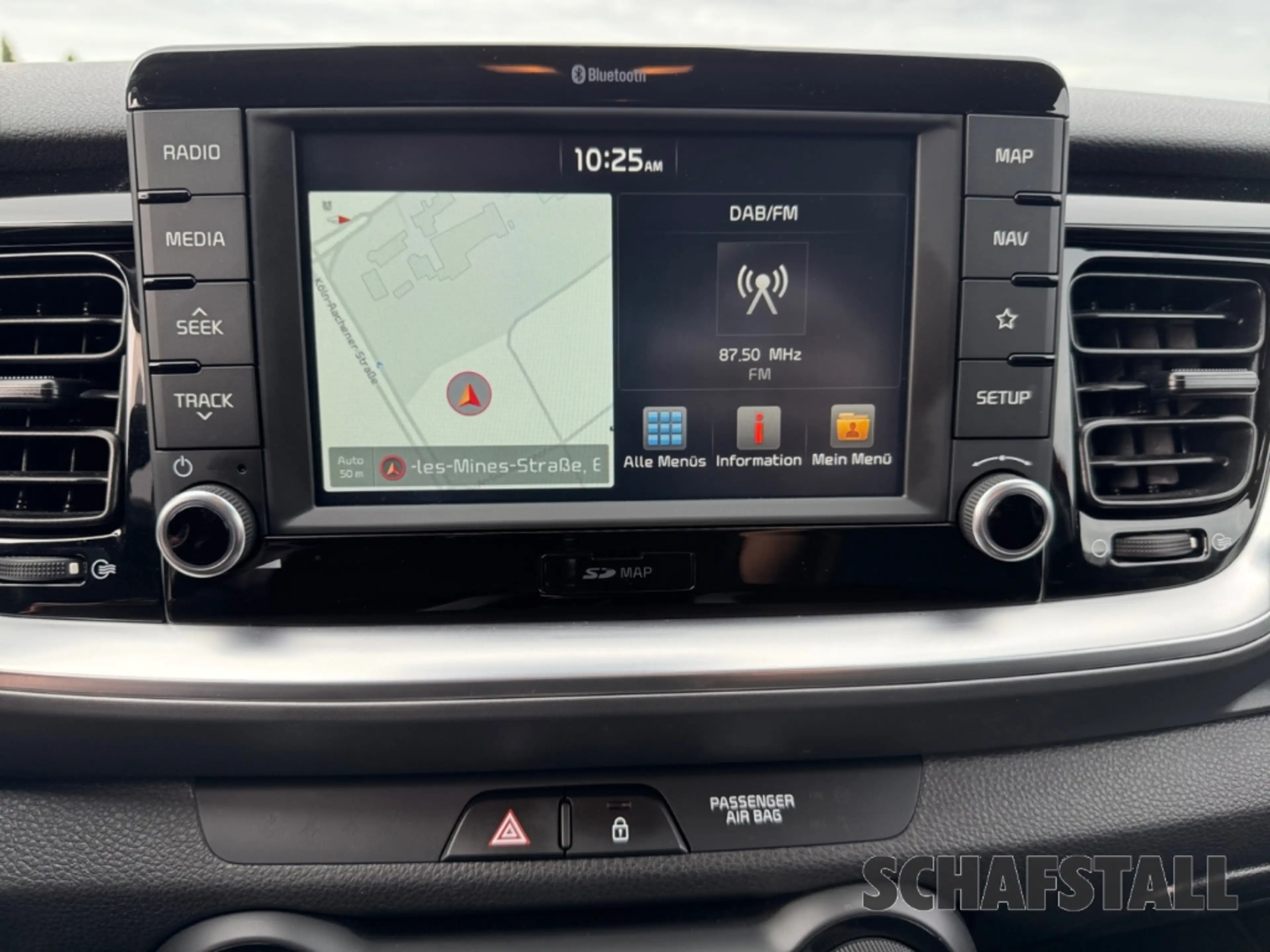 Kia Stonic Spirit NAVI KEYLESS TEMPOMAT KAMERA TOT-WINKEL KLI — photo 12