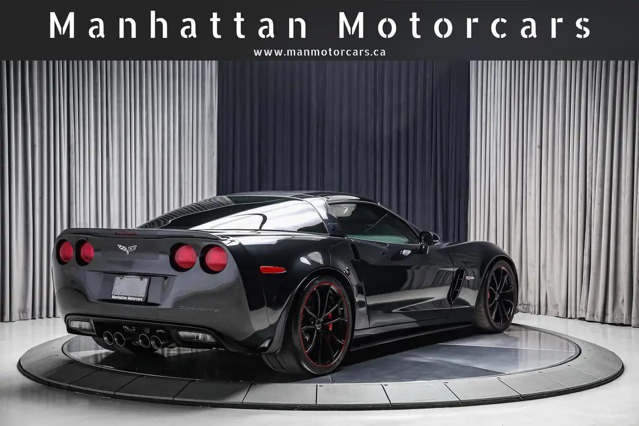 Chevrolet Corvette снимка Chevrolet Corvette