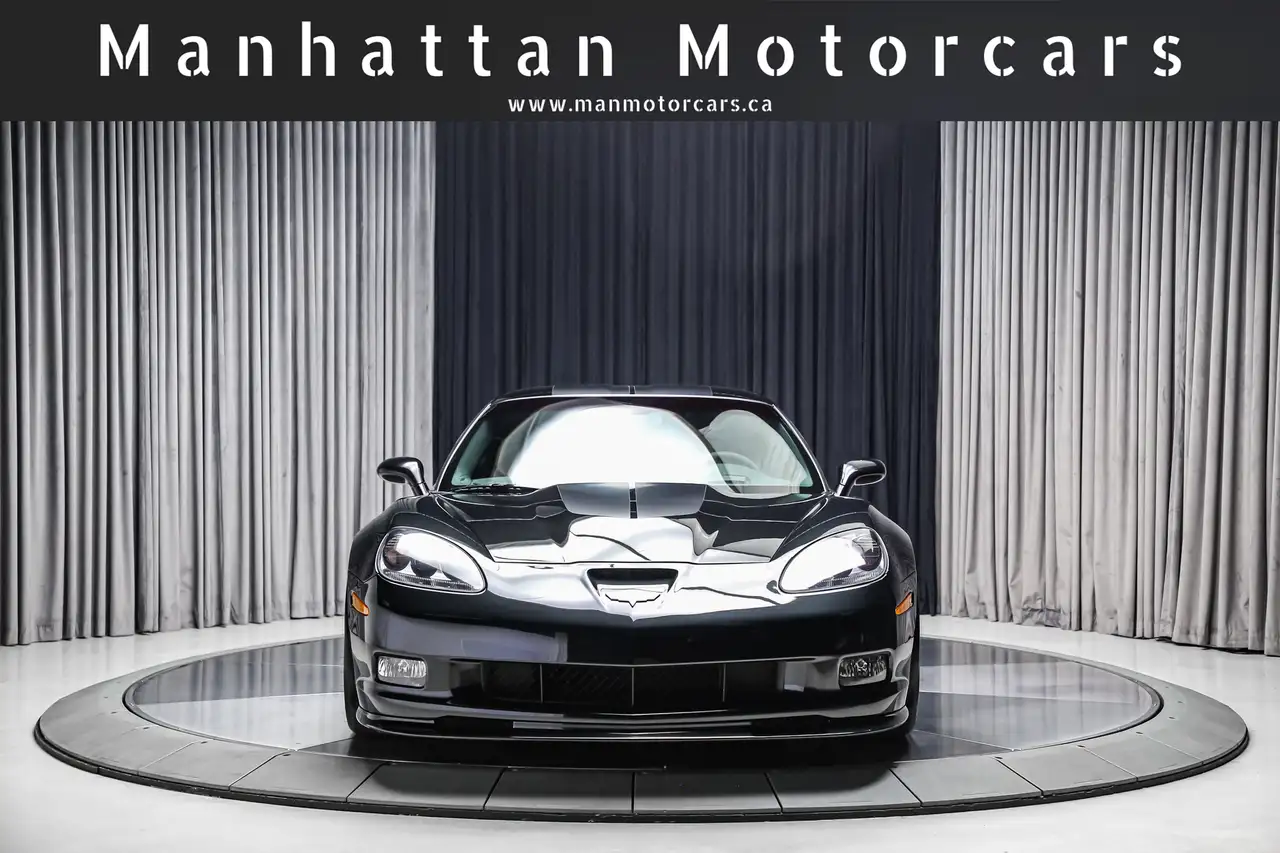 Chevrolet Corvette снимка Chevrolet Corvette