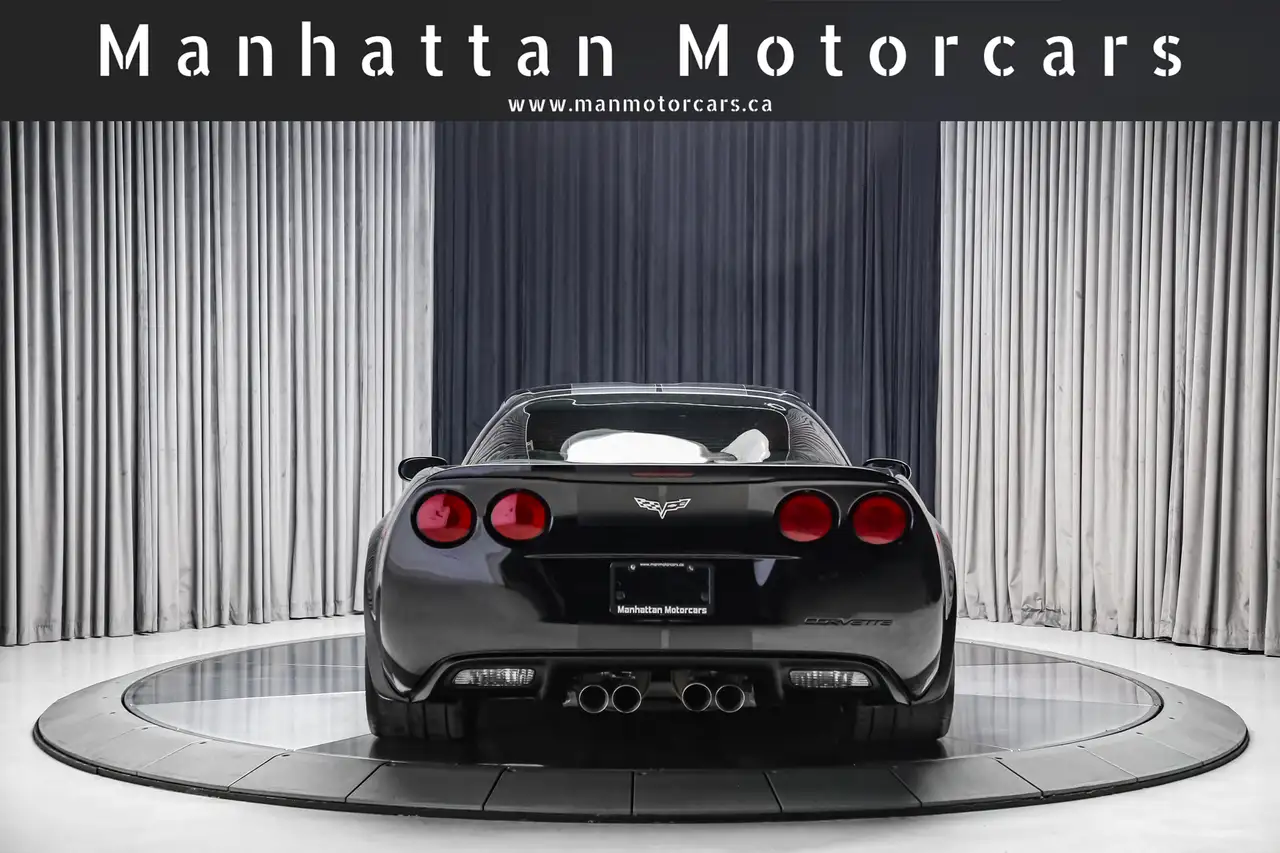Chevrolet Corvette снимка Chevrolet Corvette
