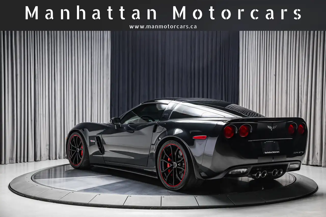 Chevrolet Corvette снимка Chevrolet Corvette