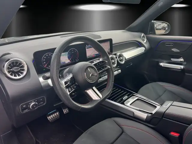 Mercedes-Benz GLB Class view 6
