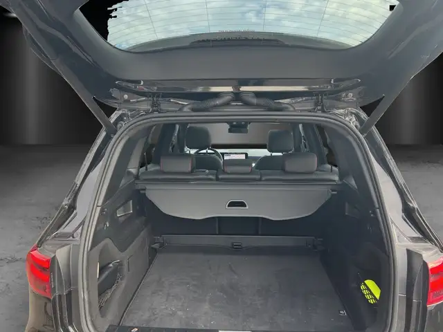 Mercedes-Benz GLB Class view 10
