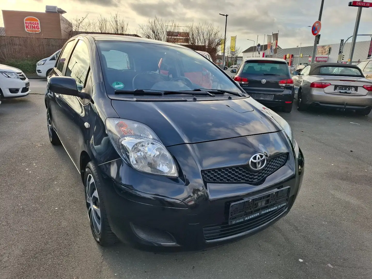 Toyota Yaris Cool Edition Klima Schwarz - 1