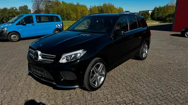 Mercedes-Benz GLE 500 AMG-Line/ Pano/ 1.Hand /Vollausstattung