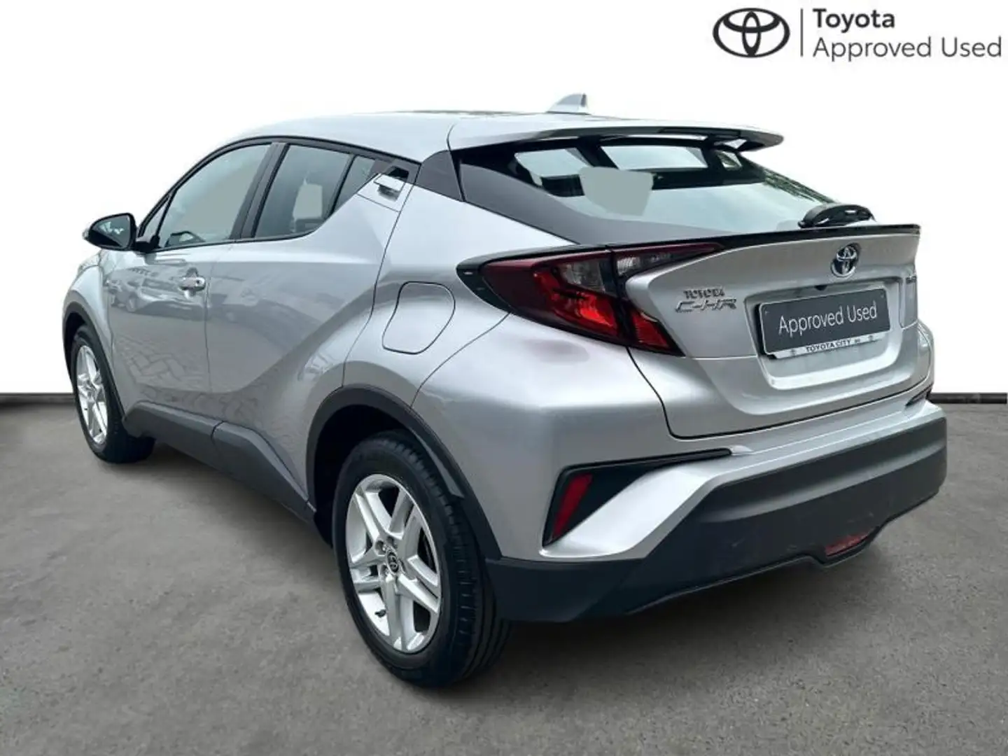 Toyota C-HR C-ENTER HYBRID + NAVI & CARPLA Zilver - 2