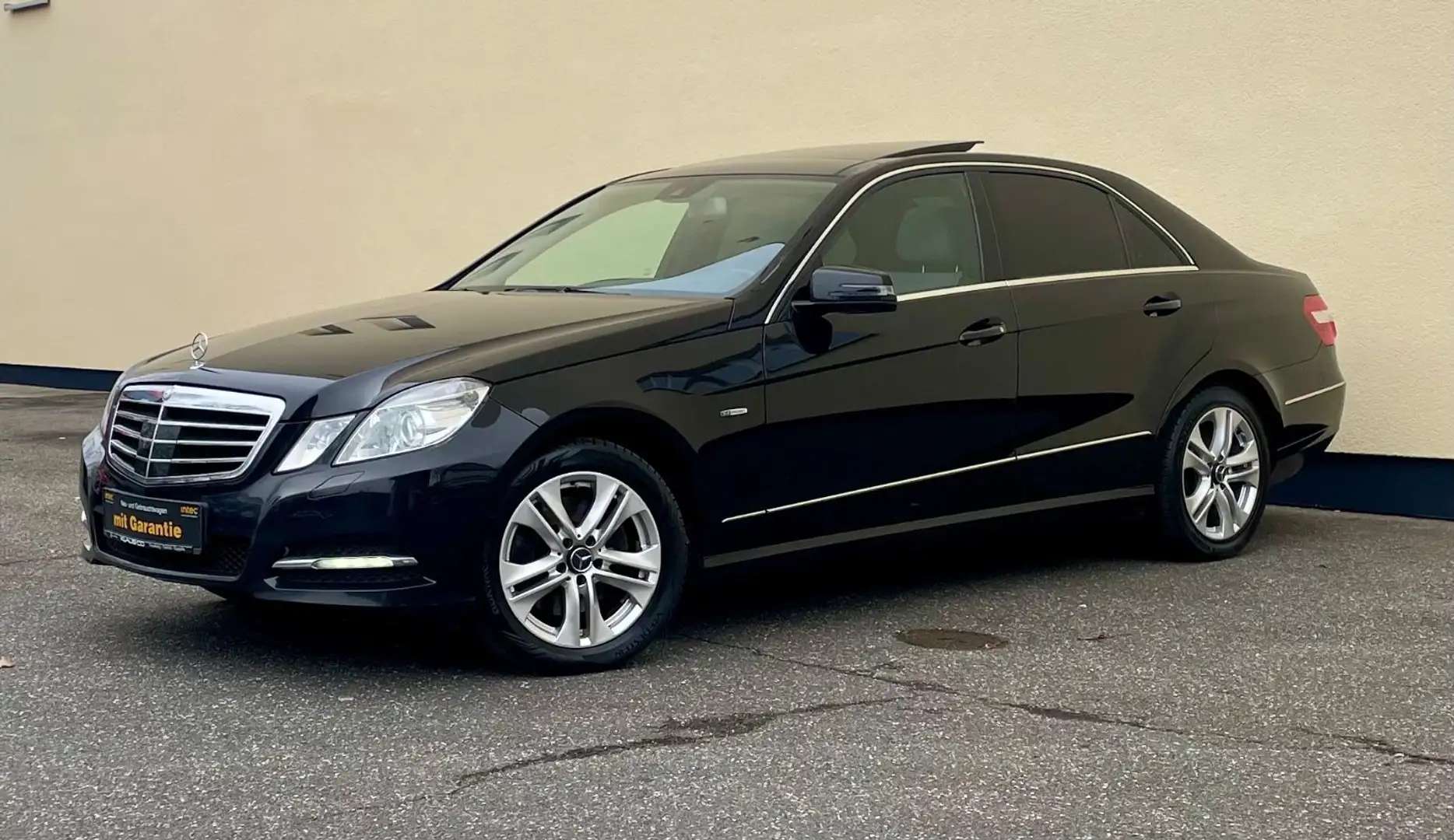 Mercedes-Benz E 350 CDI Lim. 4Matic PANO BI-XEN 4X SHZ COMAND Noir - 2