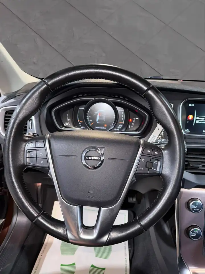 Volvo V40 Cross Country — photo 8 sur 12