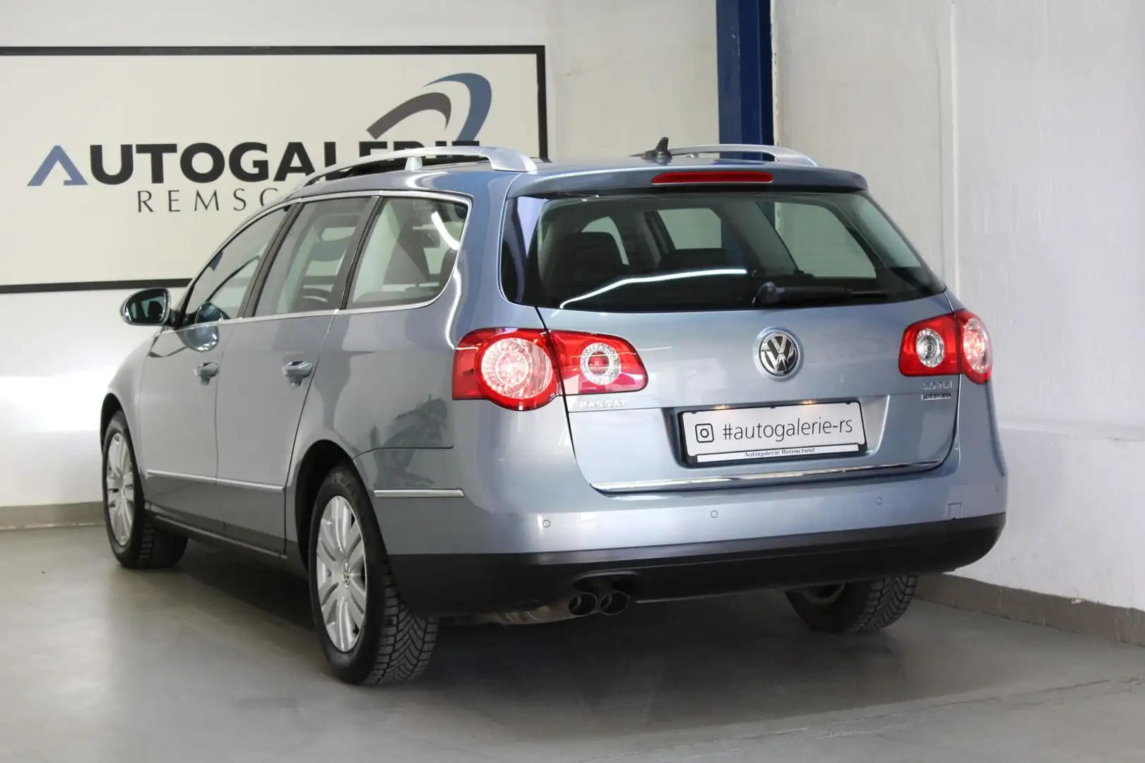 Volkswagen Passat Variant 2.0 TDI Highline 4Motion*ALLRAD*A Grau - 1