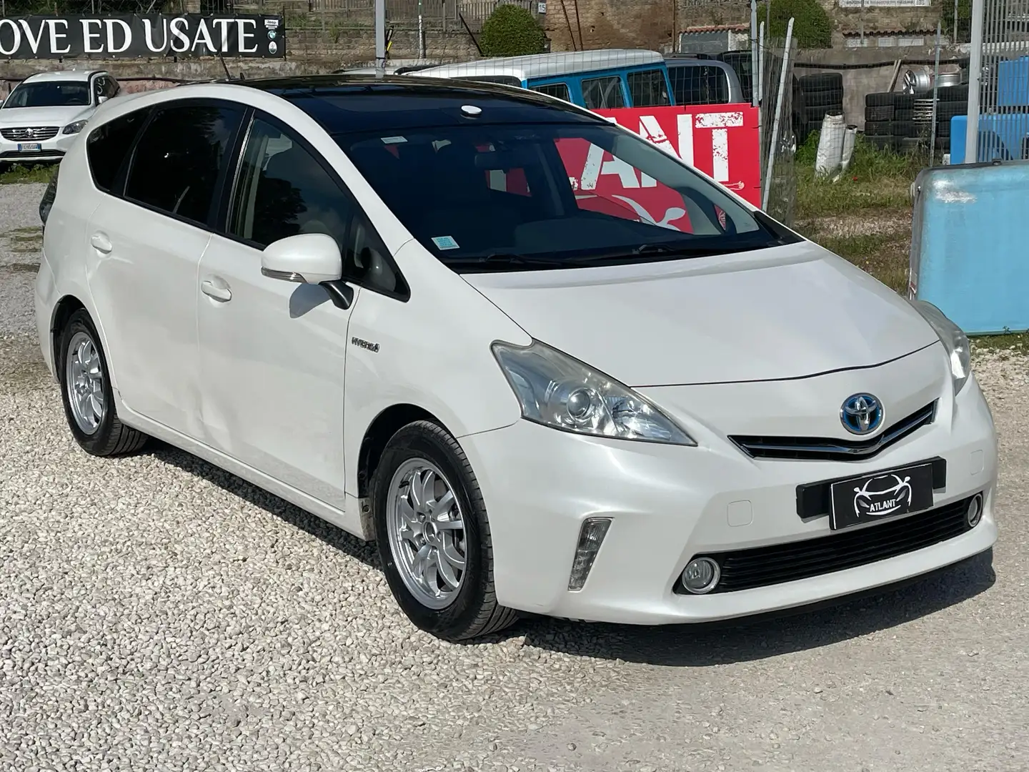 Toyota Prius+ Plus + 1.8 Executive.   EXPORT - 1