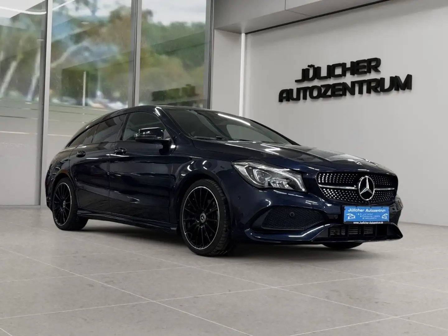 Mercedes-Benz CLA 200 AMG-Line, Wenig Km Bleu - 1