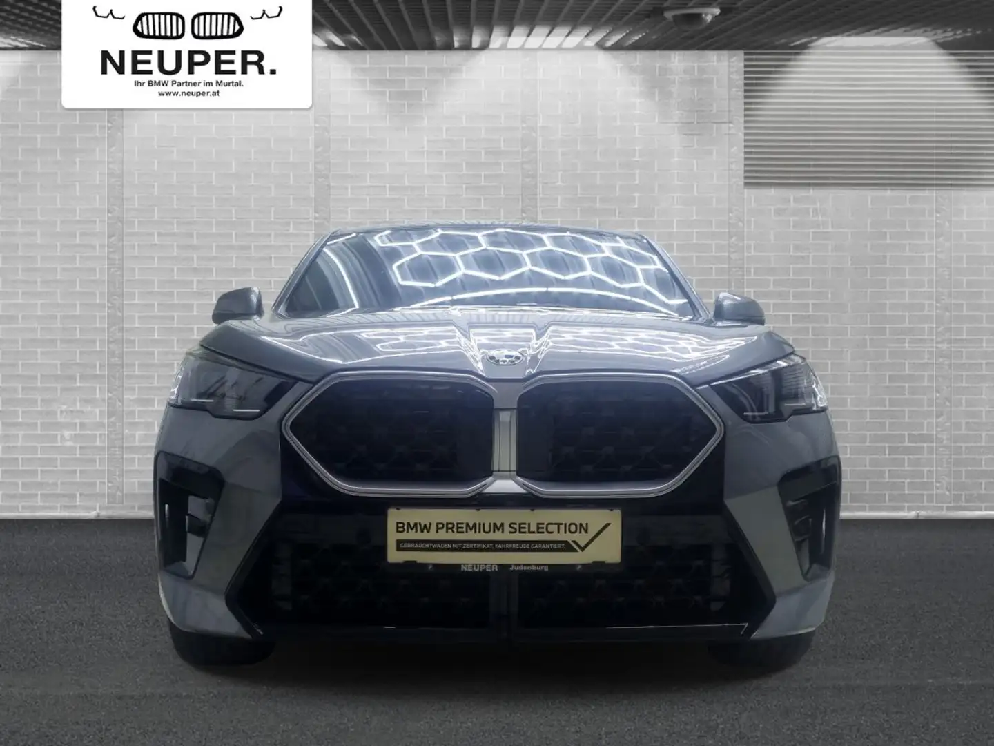 BMW X2 20d xDrive Grau - 2