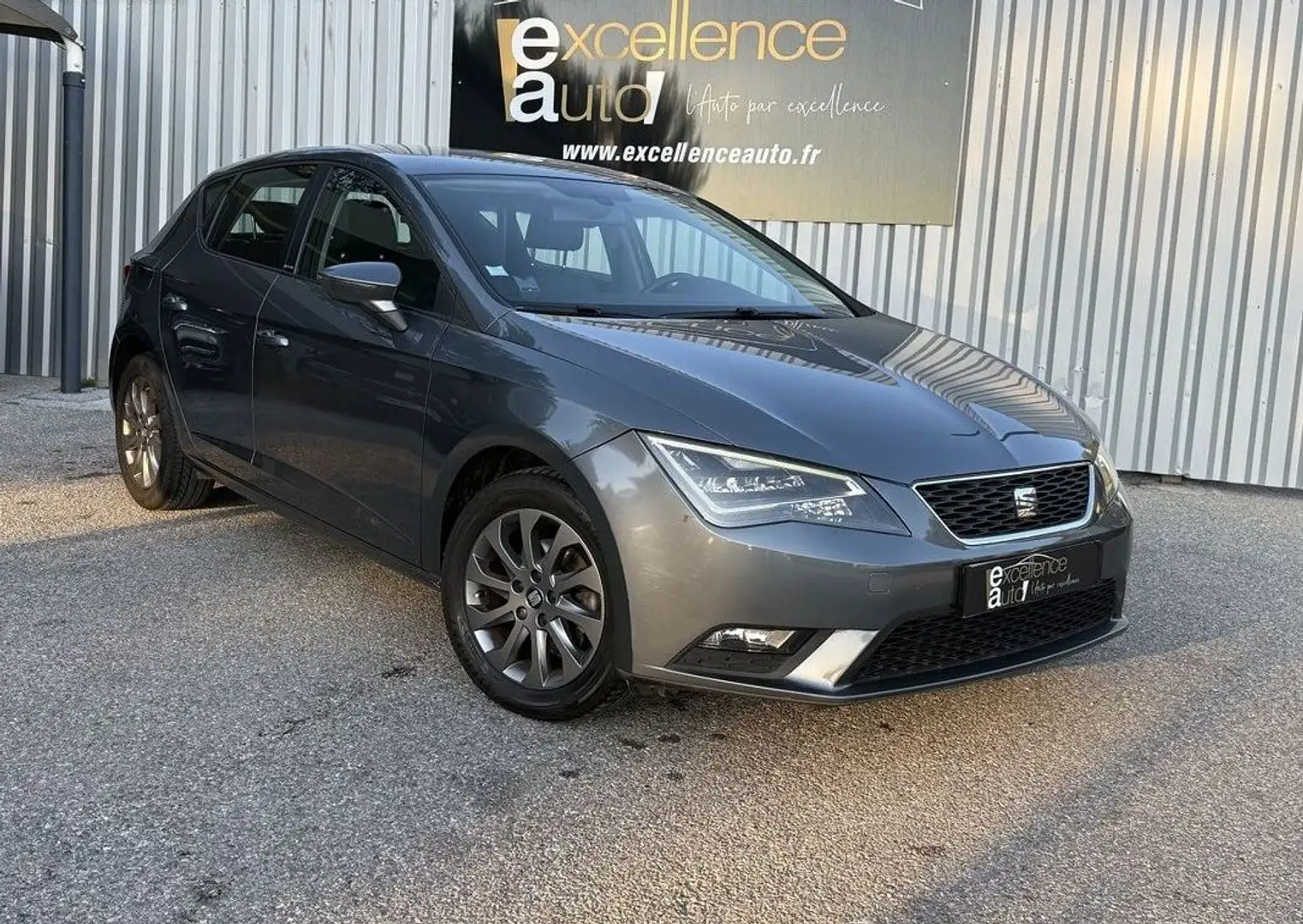 SEAT Leon 1.6 TDI 105CH FAP I-TECH START&STOP Gris - 1