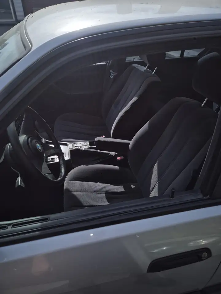 BMW 750i, foto 6