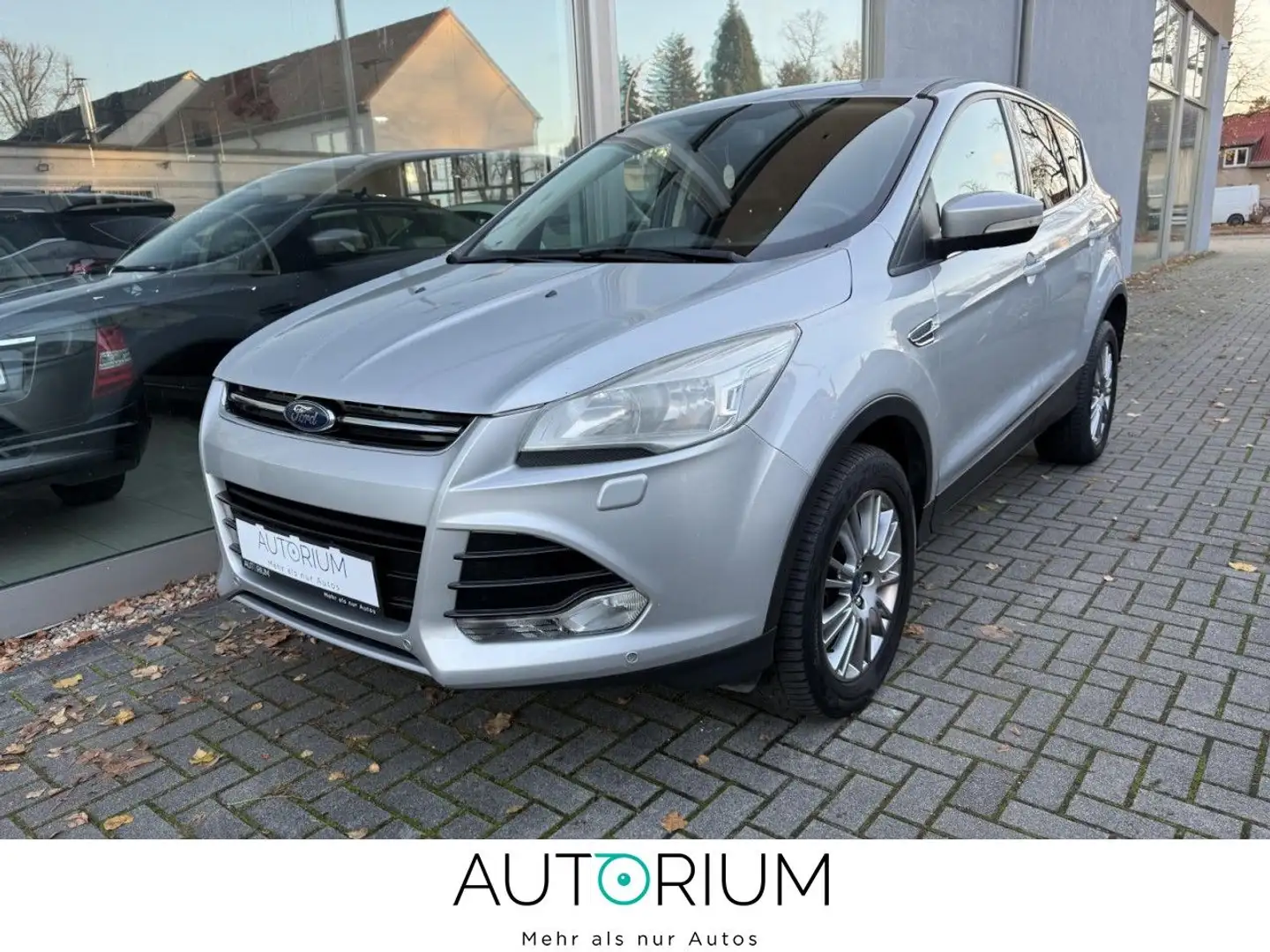 Ford Kuga Titanium 4x4 AUTOMATIK SZHZG AHK TEILLEDER Argent - 1