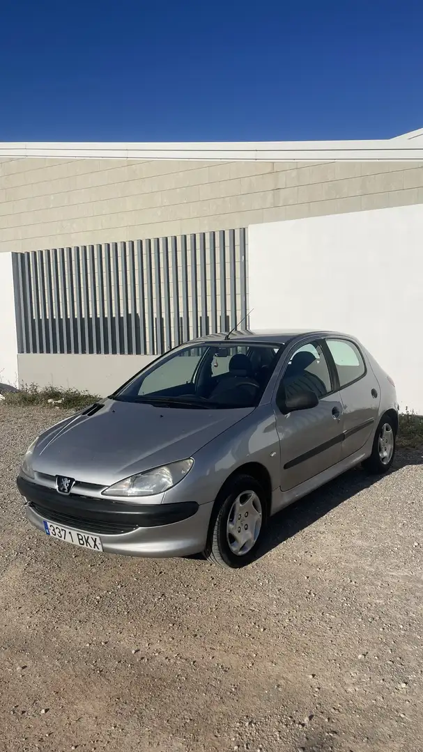 Peugeot 206 1.4 XR - 1