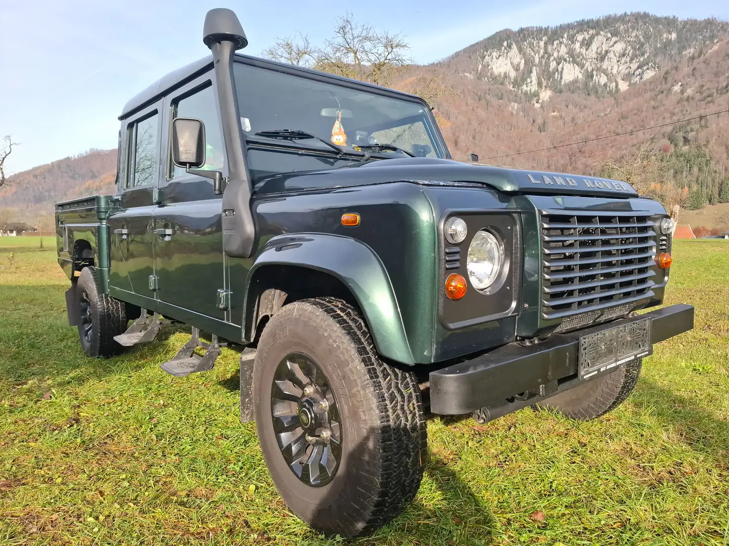 Land Rover Defender 130 Td4 2,4 Puma Motor Grün - 2