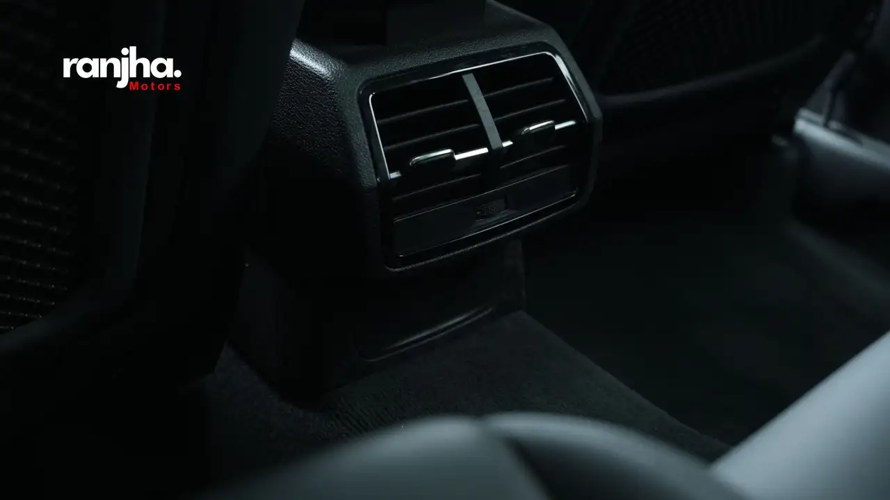 Audi Q3 снимка Audi Q3