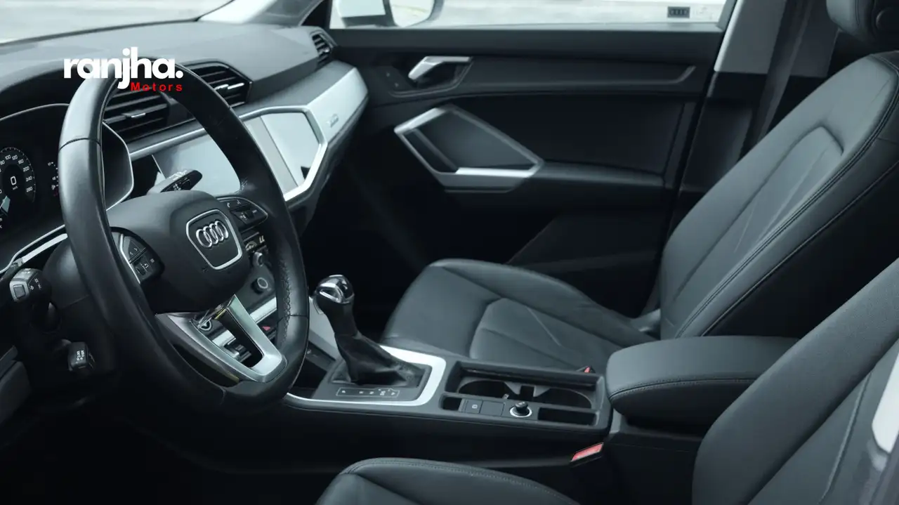 Audi Q3 снимка Audi Q3