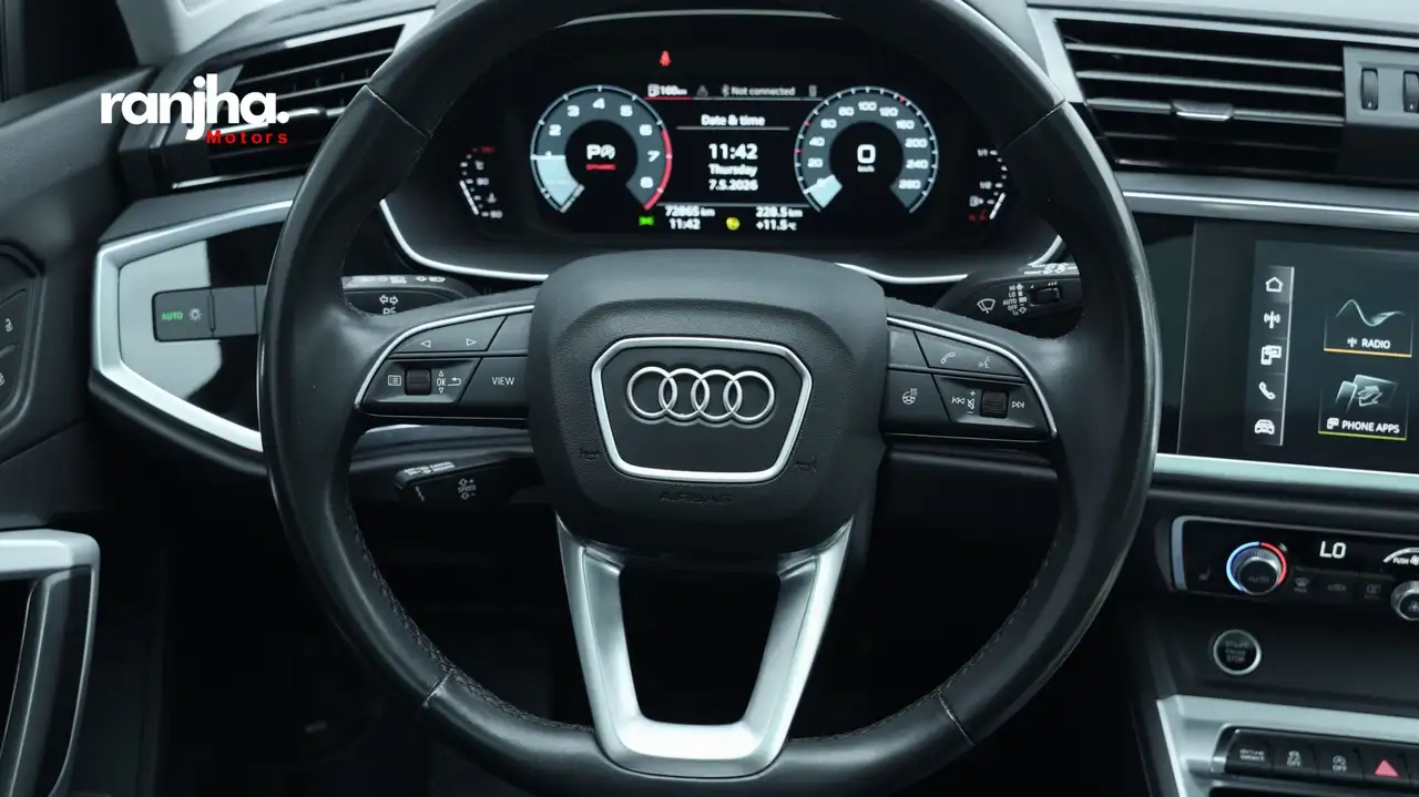 Audi Q3 снимка Audi Q3