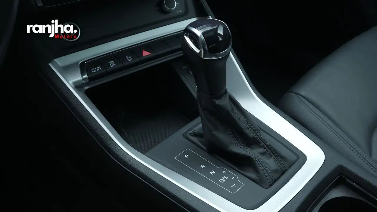 Audi Q3 снимка Audi Q3
